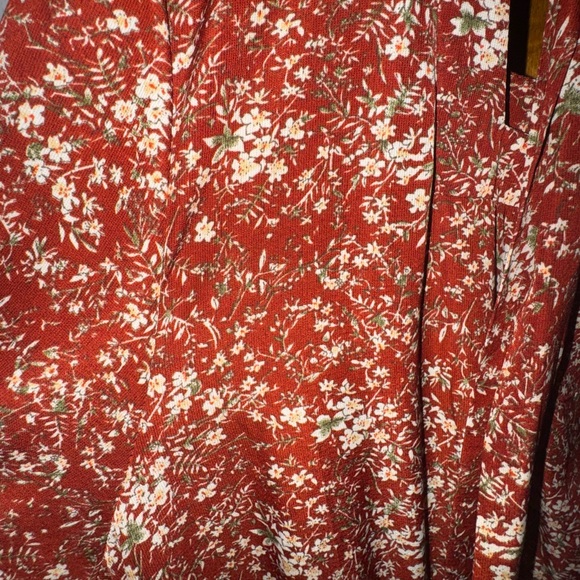 Hayden rust and White Floral Long Sleeve Dress - Picture 3 of 4